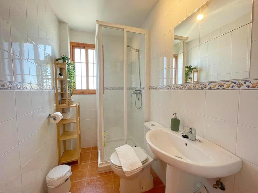 Modern, Bright And Comfortable Apartment With Shared Roof Terrace Canillas de Aceituno Exterior foto